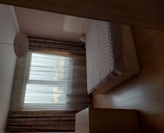 Тристаен апартаментСтудентски град
