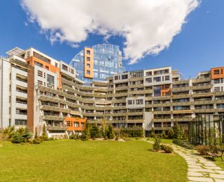 Тристаен апартаментКръстова вада