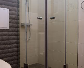 Тристаен апартаментИзток
